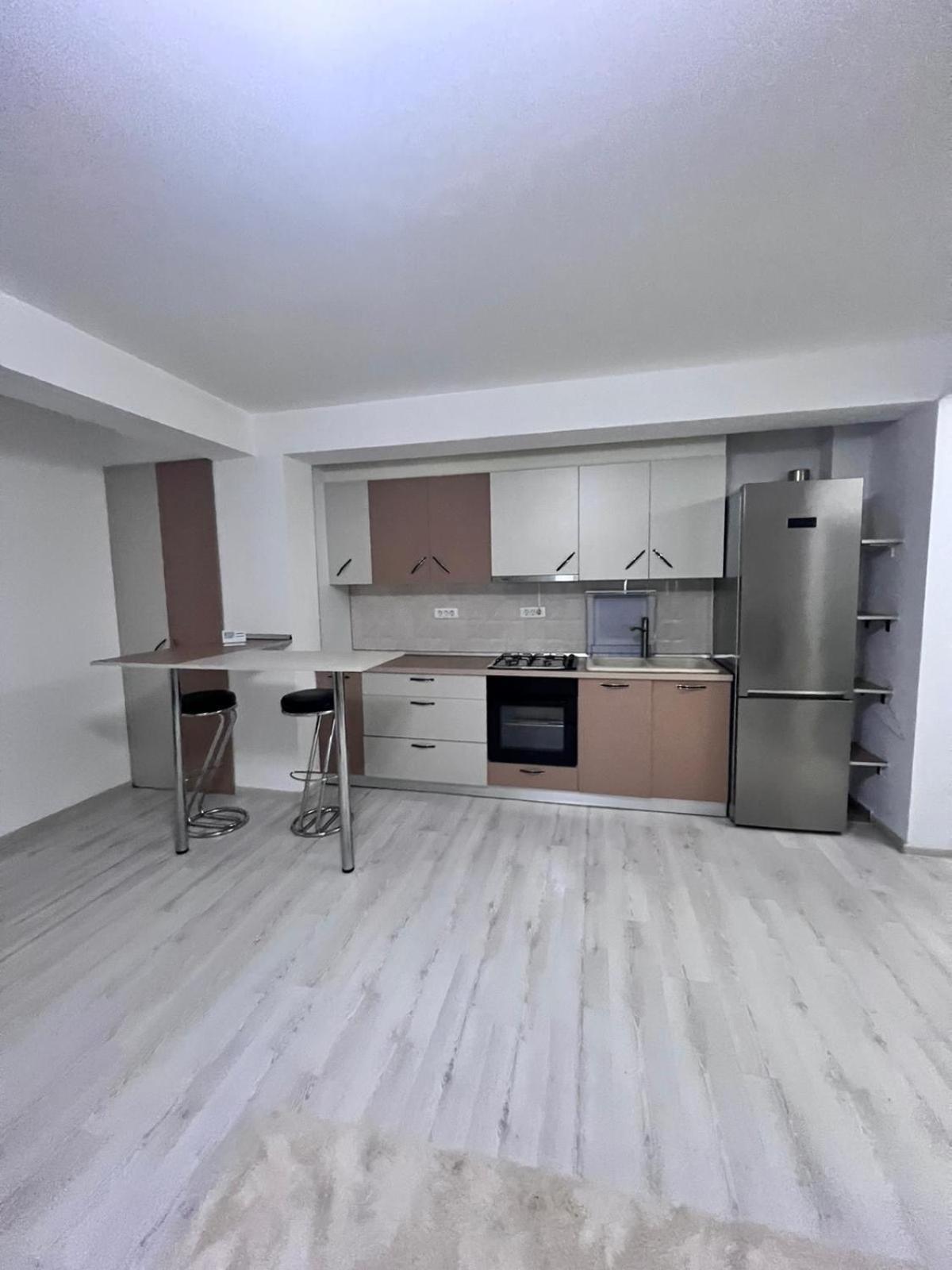 In Regim Apartment *
